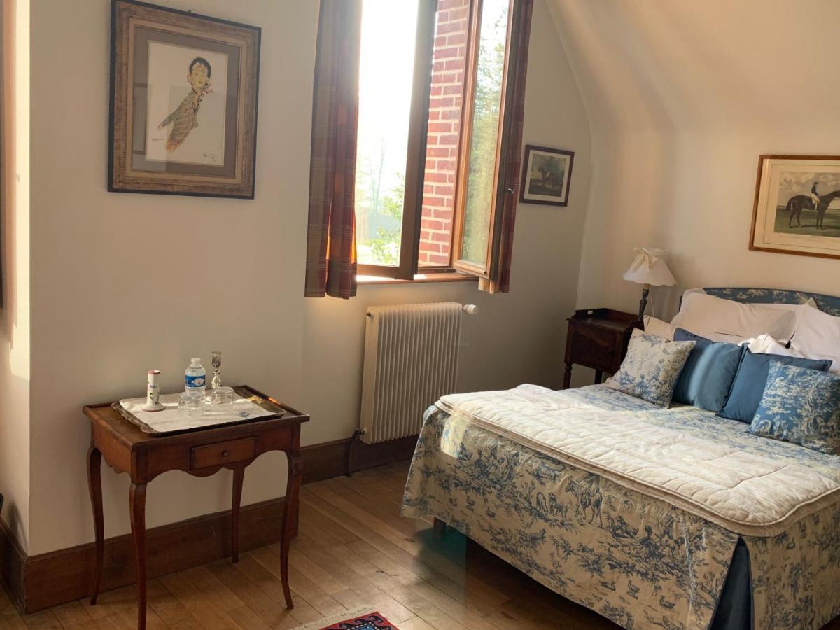 La Haye-Malherbe Le Pommier Doux, Maison D'Hote Du Domaine Du Chateau D'Argeronne מראה חיצוני תמונה